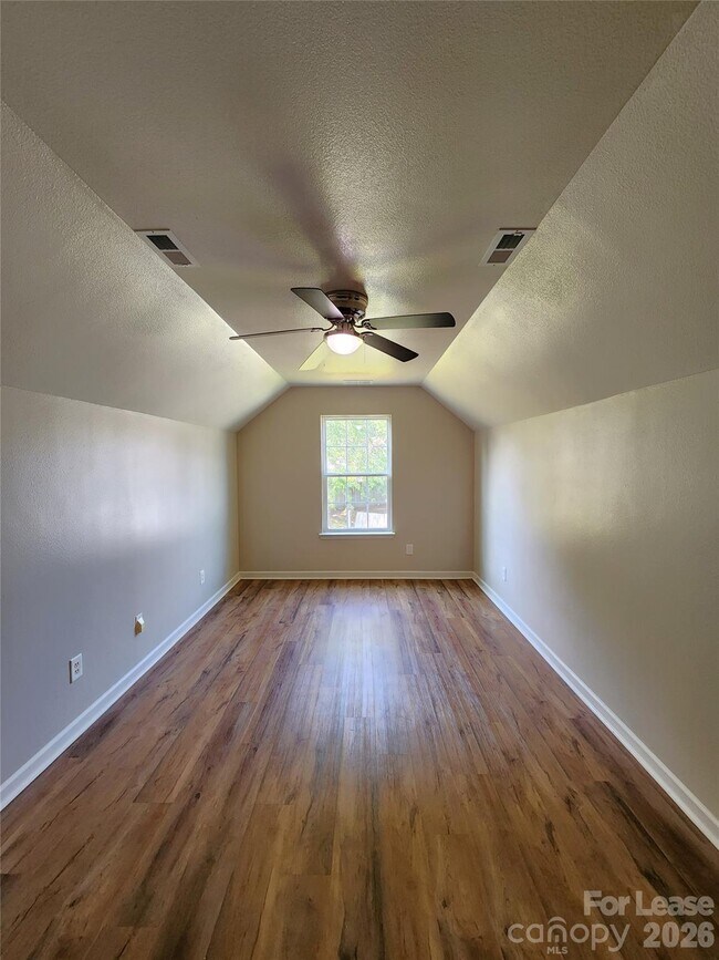 Building Photo - 3046 Talledaga Ln SW