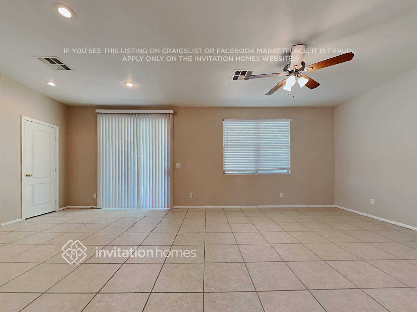 Building Photo - 216 Lynbrook St