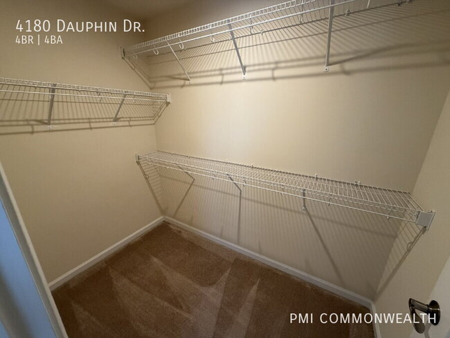 Building Photo - 4180 Dauphin Dr