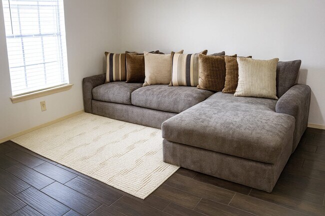 Building Photo - 3108 Highland Park Ave