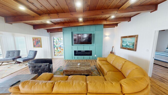 Building Photo - Oceanfront | 2nd Floor Condo