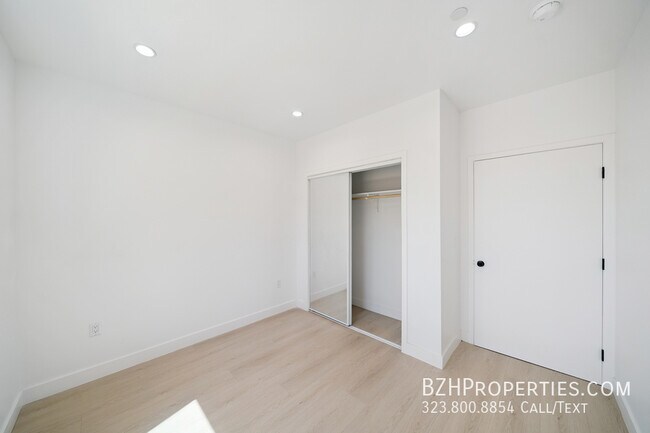 Building Photo - 5655 Case Ave