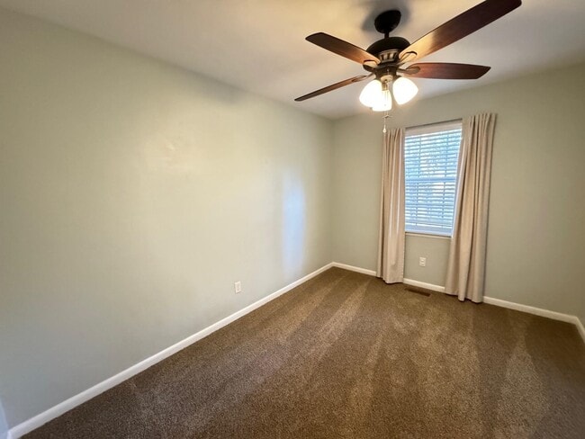 Building Photo - 1100 Victory Garden Dr