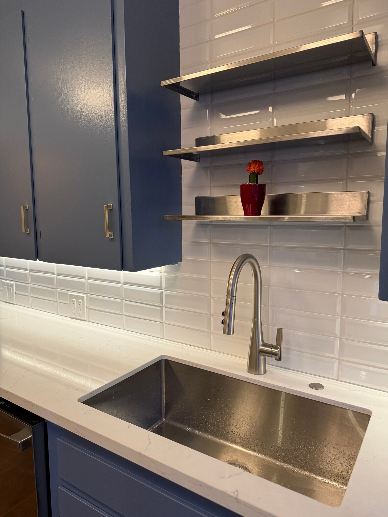 Building Photo - 840 Huntley Dr