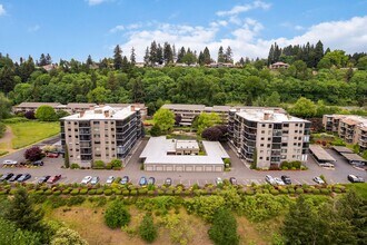 Building Photo - 5535 E Evergreen Blvd