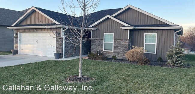 Primary Photo - 3 br, 2 bath House - 305 Green Meadows circle