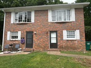 Building Photo - 37 Willa Dr