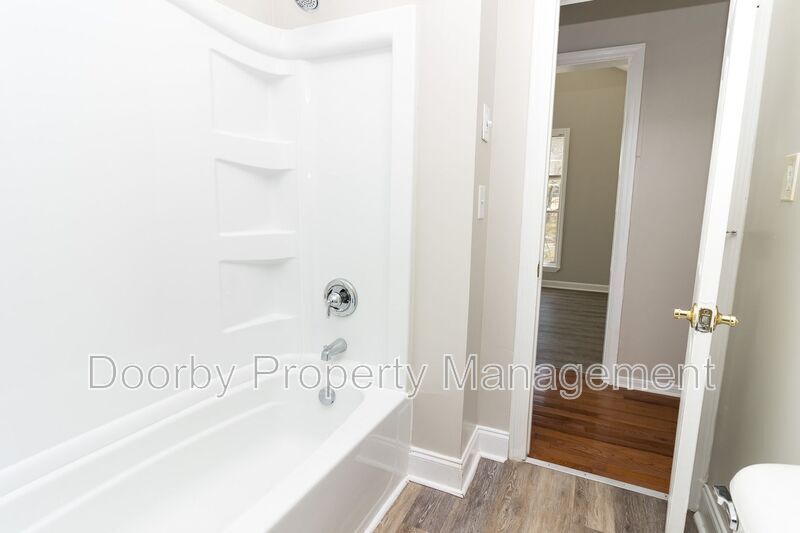 Building Photo - 727 Talley Rd