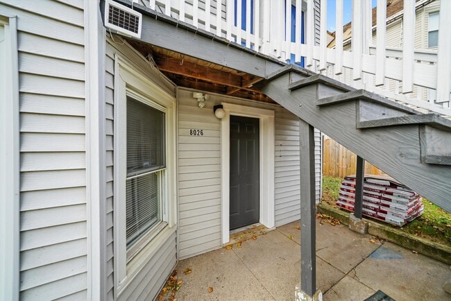 Building Photo - 8026 S Coles Ave