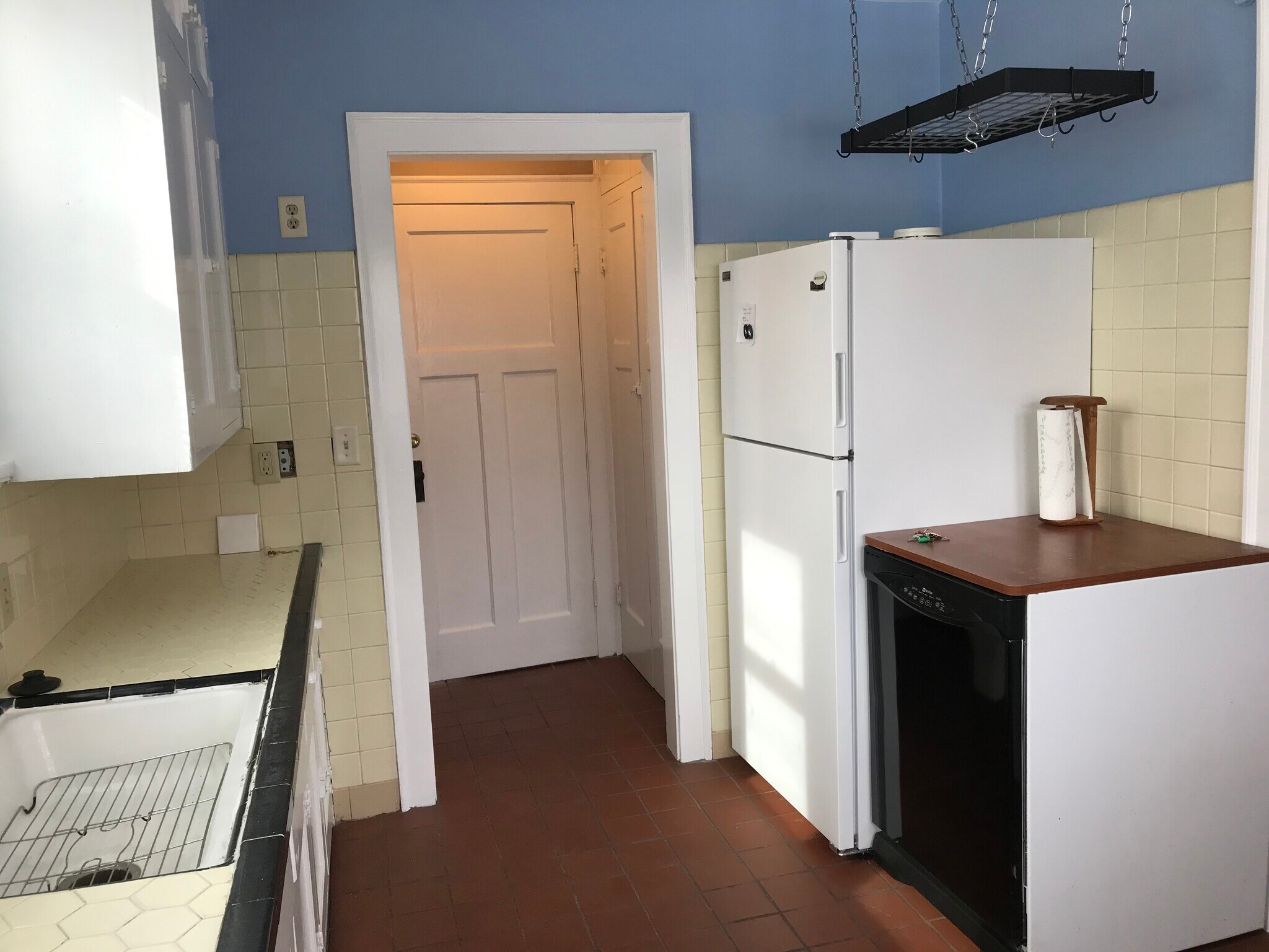 Kitchen - 1105 Emerald St
