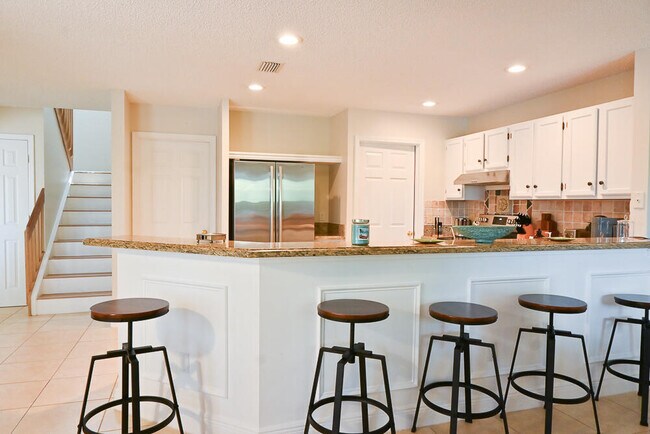 Building Photo - 12828 Meadowbreeze Dr