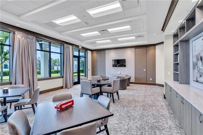 Building Photo - 43040 Greenway Blvd