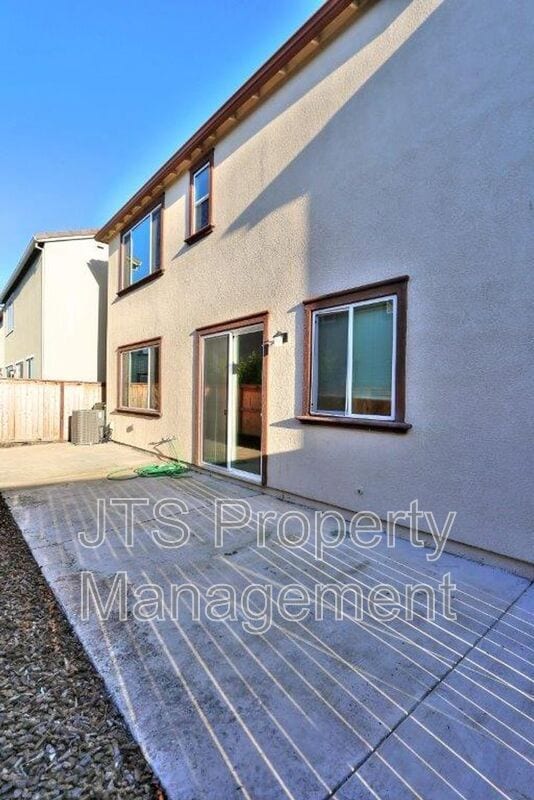 Building Photo - 3513 Birdland Ave
