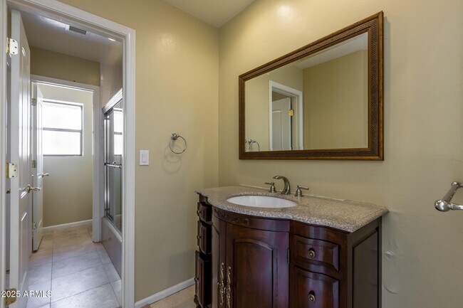 Building Photo - 49 Biltmore Estates Dr