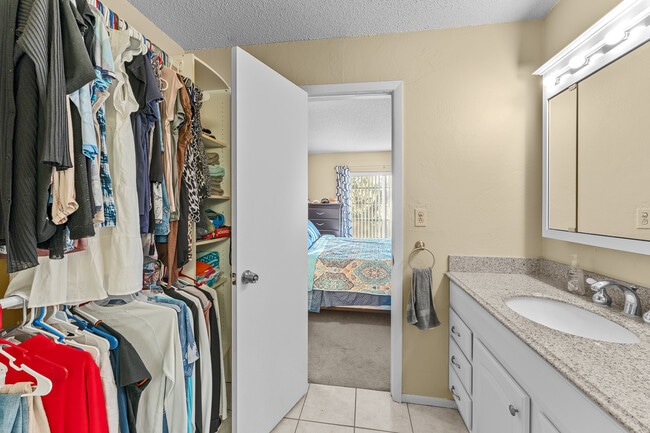 Building Photo - 2625 FL-590