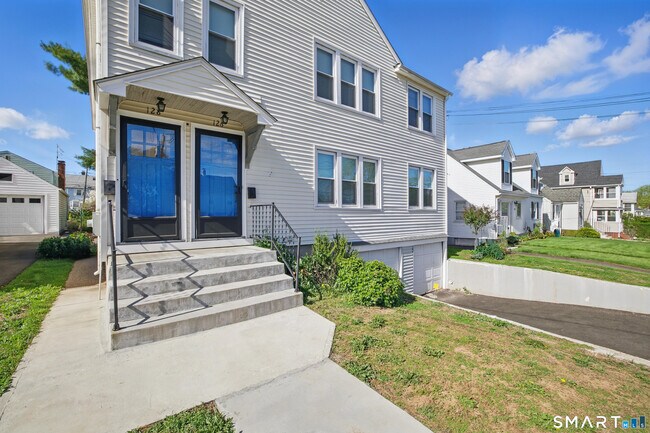 Building Photo - 126 Thomas St