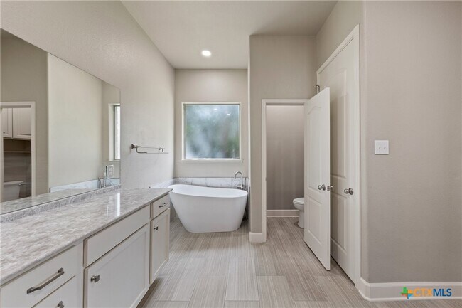 Building Photo - 4512 Sunflower Ln