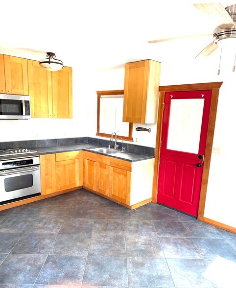 Kitchen & Side Door - 2626 Delaware St