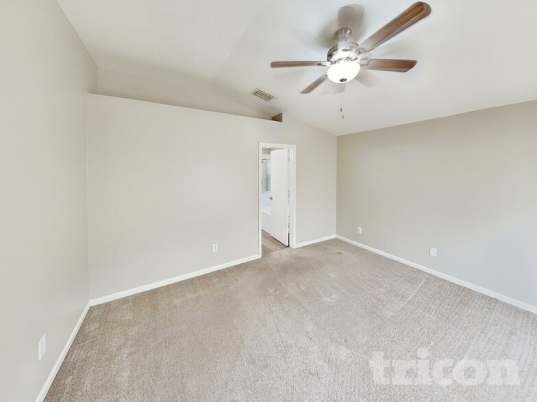 Building Photo - 12420 Tree Pointe Ct