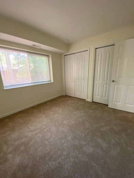 Bedroom 2 - 1283 Schaub Dr