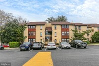 Building Photo - 9647 White Acre Rd