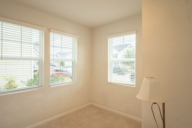 Building Photo - 148 Benelli Dr