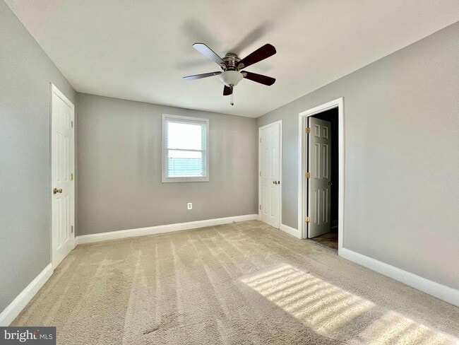 Building Photo - 6833 Standish Dr