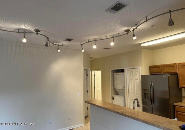 Building Photo - 3610 Kirkpatrick Cir