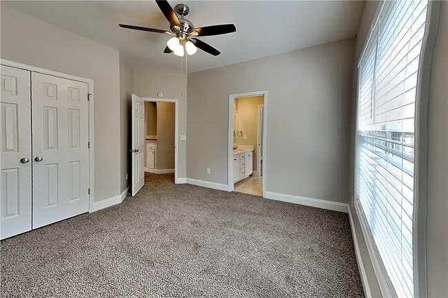 Building Photo - 3761 Carmen Ct SW
