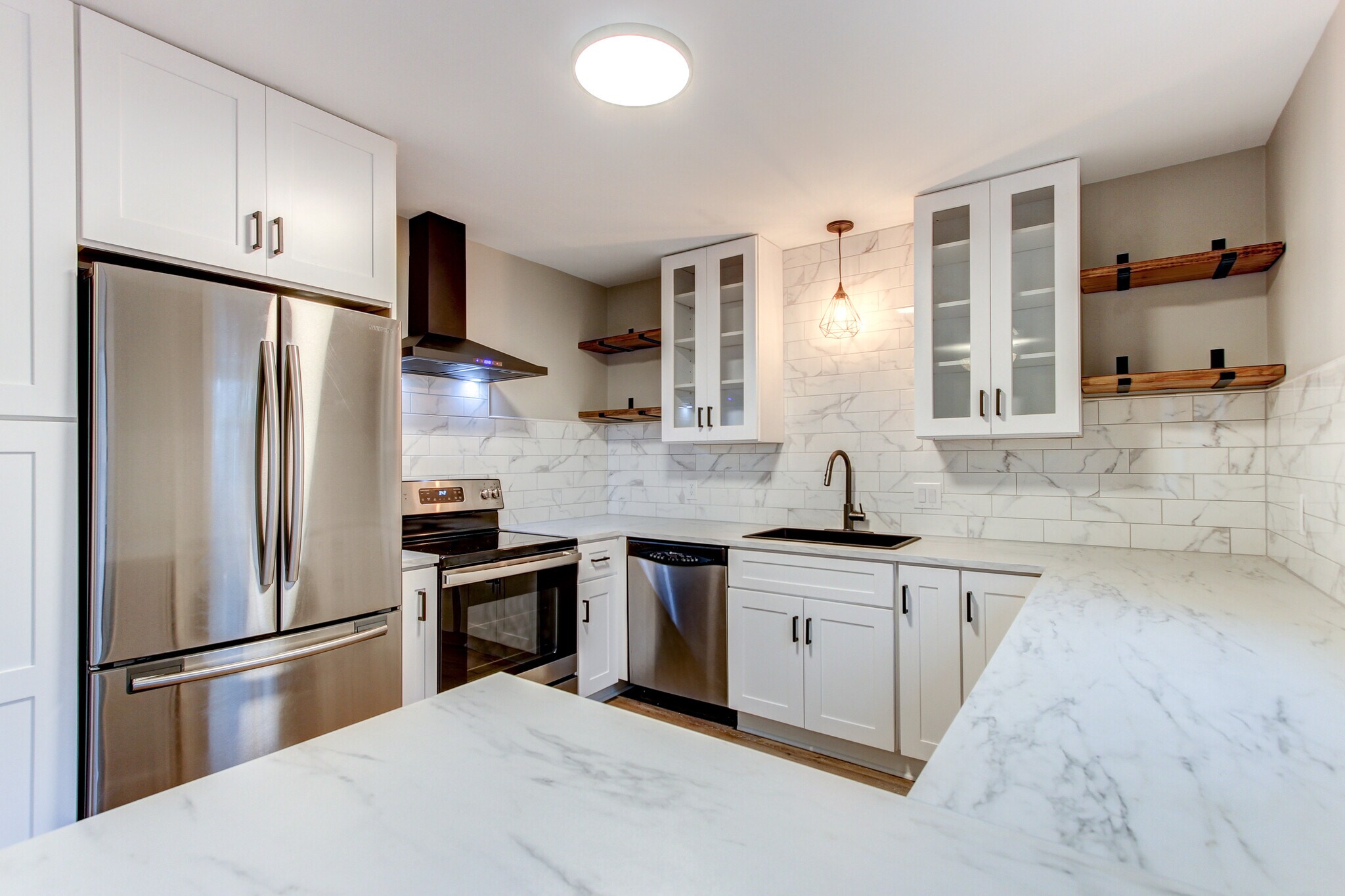 Building Photo - 48 Clark St