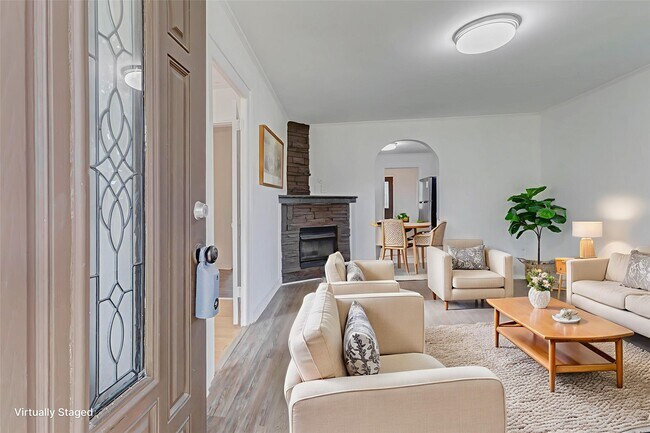 Building Photo - 607 N Speed St