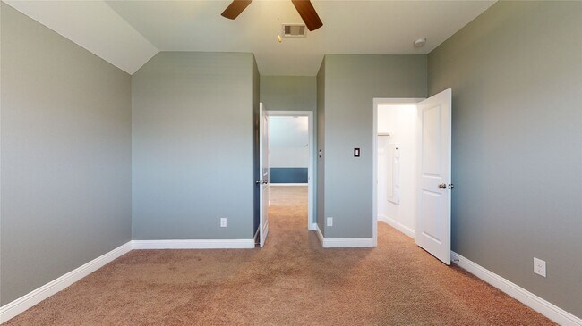 Building Photo - 17351 Grand Canyon Rd