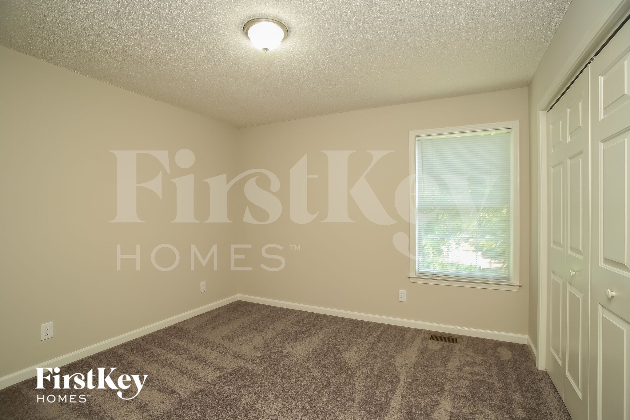 Building Photo - 703 Hearthstone Crossing