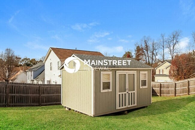 Building Photo - 4 Bedroom Pet-Friendly Home in Decatur, GA with Main Street Renewal