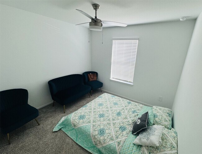 Building Photo - 31726 Sutton Mdws Ln