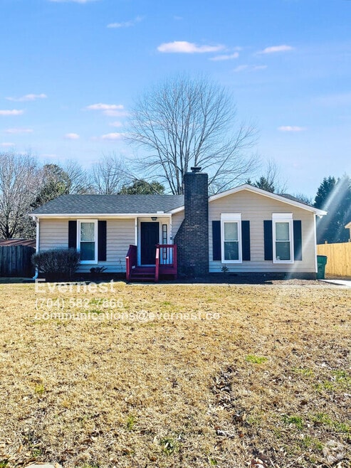 Building Photo - 3100 Chenango Dr