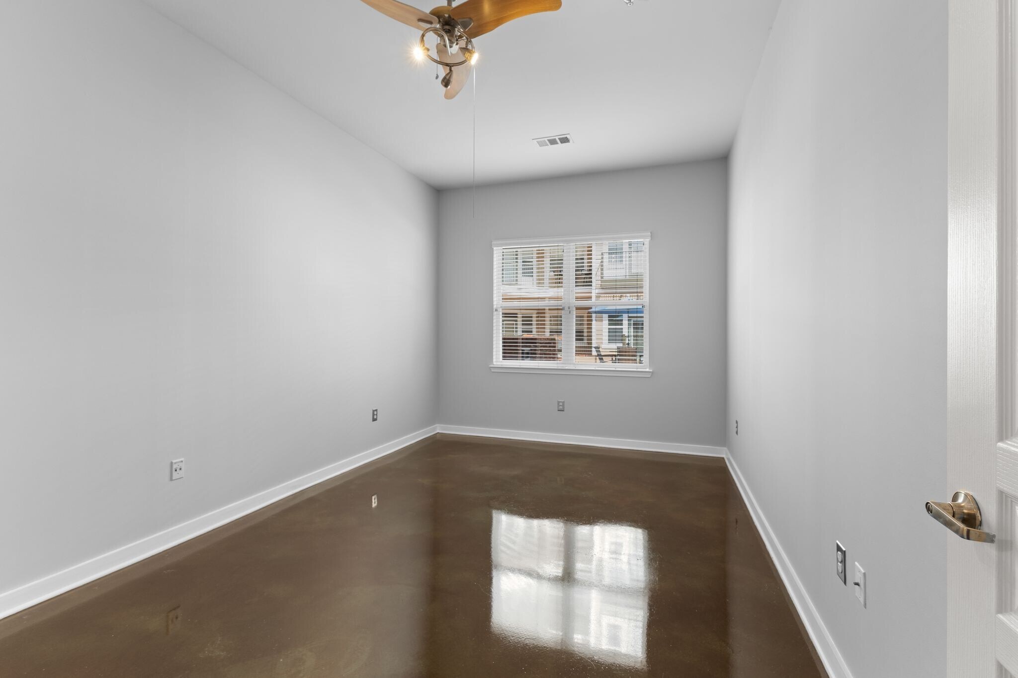Building Photo - 3000 Vanderbilt Pl