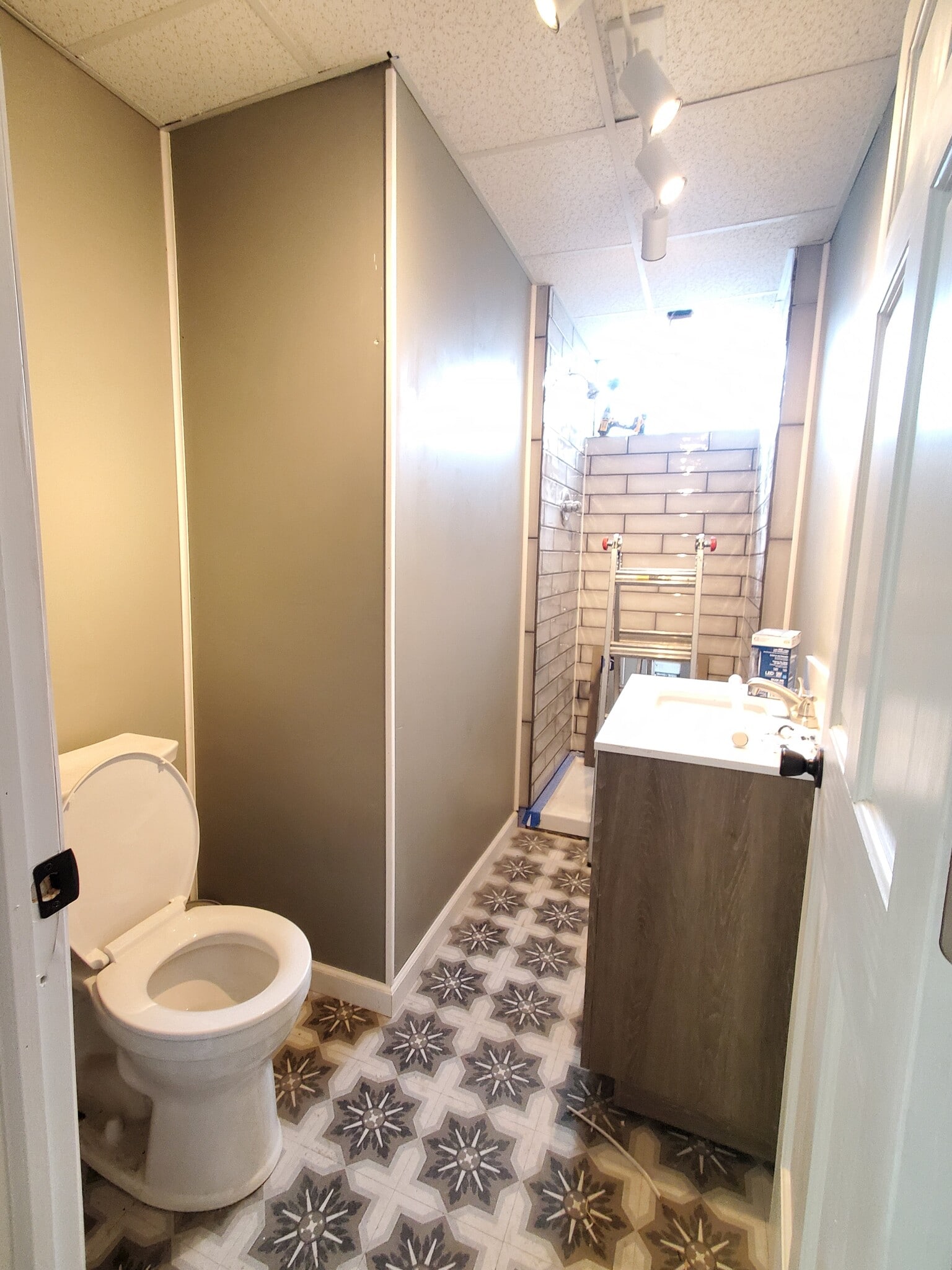 Building Photo - 738 N Waterloo St