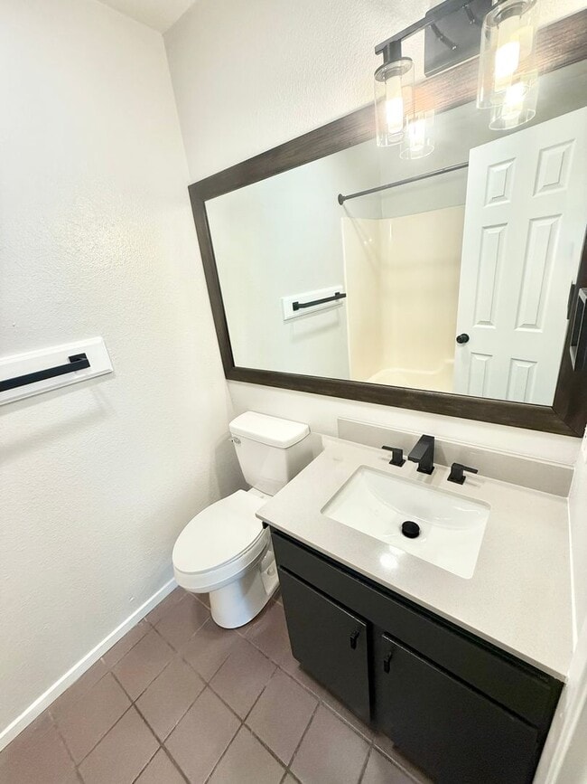 Building Photo - 18135 Serenity Way