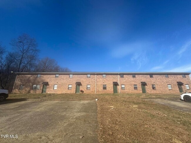 Building Photo - 1001 Kiser Blvd