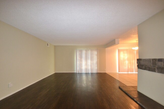 Building Photo - 7047 Nestle Ave