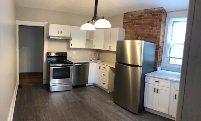 Building Photo - 2538 Ingleside Ave