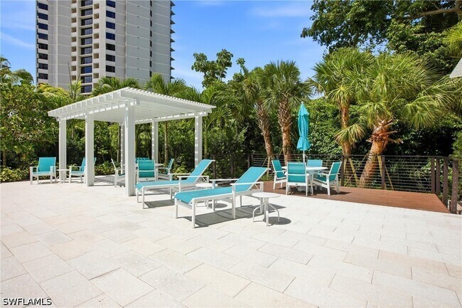 Building Photo - 5550 Heron Point Dr