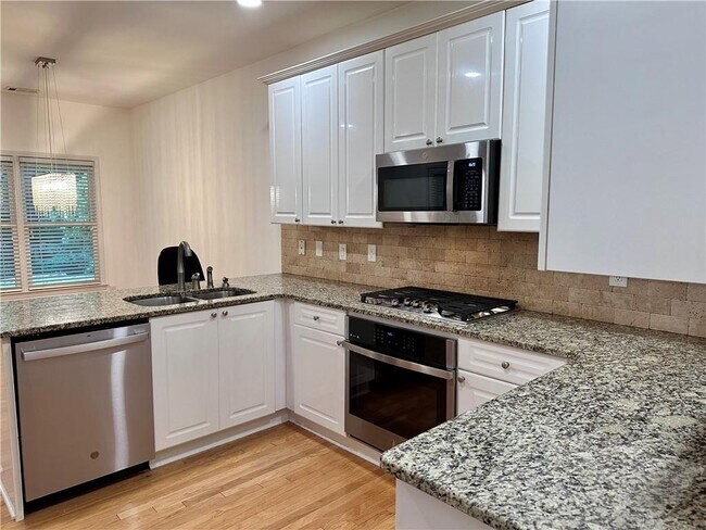 Building Photo - 4455 Mariners Ridge