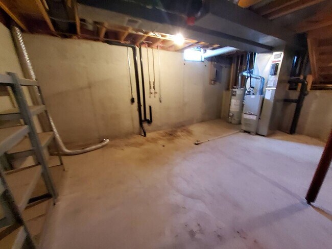 Building Photo - 2801 Ruschfield Dr