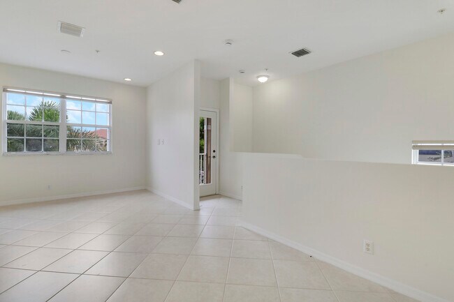 Building Photo - 110 Lighthouse Cir