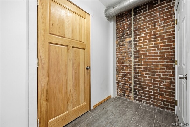 Building Photo - 110 Genesee St