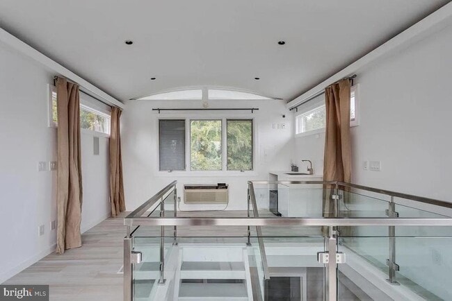 Building Photo - 4611 Charleston Terrace NW