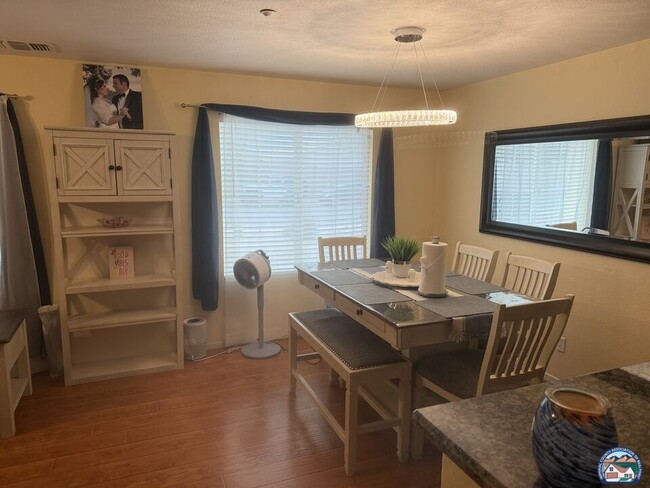 Building Photo - 642 Brewer Rd