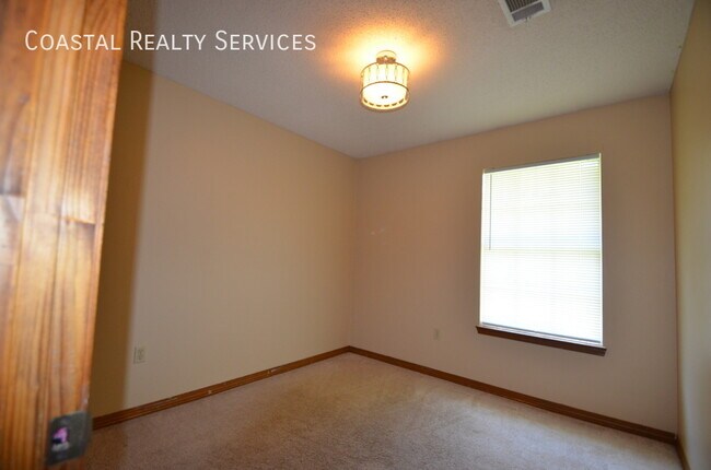 Building Photo - 407 Northview Ln
